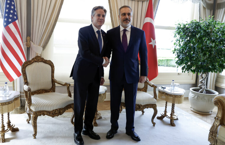 Blinken Opens Latest Mideast Tour in Turkey Amid Fears Gaza Conflict May Engulf Region