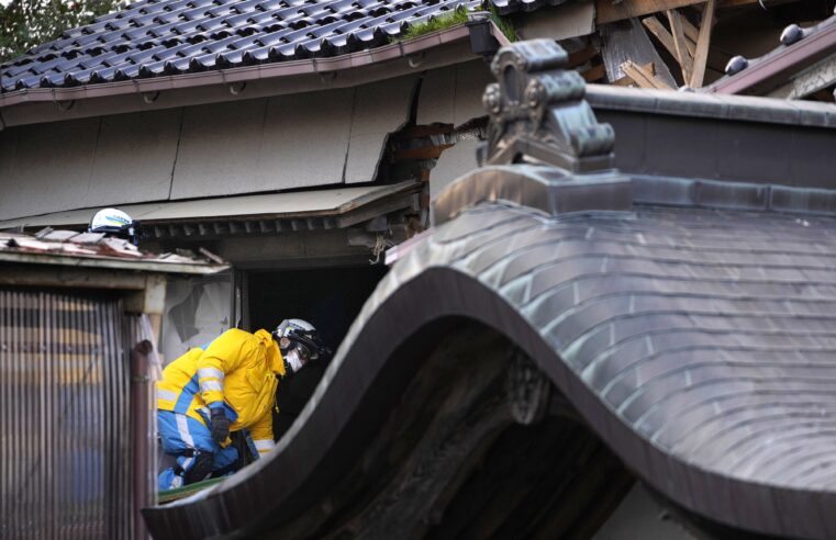 Woman In Her 90s Is Pulled Alive From Rubble 5 Days After Japan’s Earthquake
