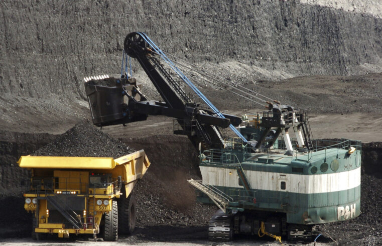 Federal appeals court revokes Obama-era ban on coal leasing
