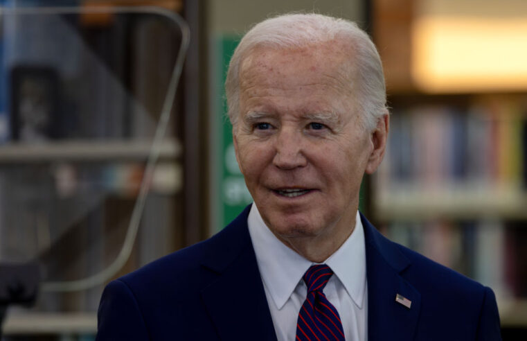 Biden Calls Putin ‘Crazy SOB’ and Hits Trump on Navalny Remarks