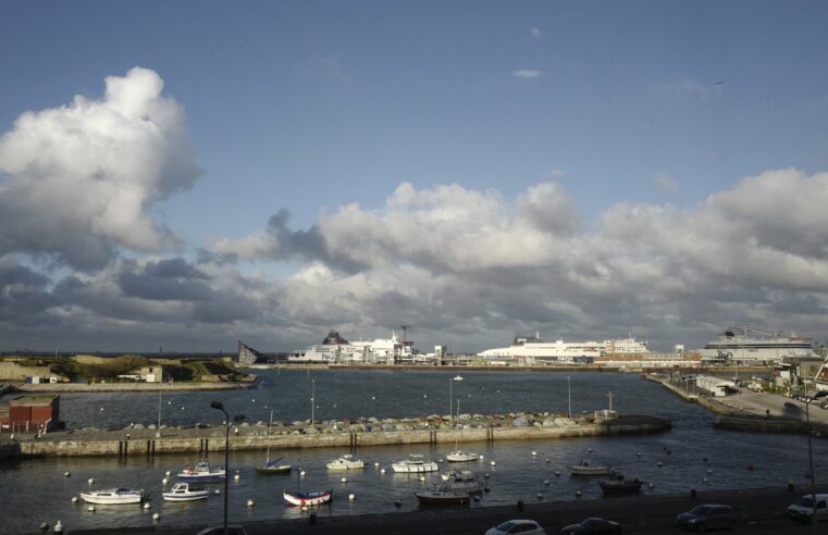 At least 3 migrants die trying to cross the English Channel