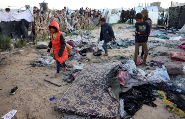 Baby Freezes to Death in Gaza as Israel and Hamas Trade Accusations of Ceasefire Delays
