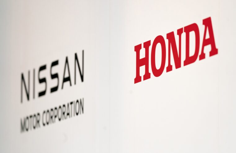 Honda and Nissan consider a merger. And, Russia’s Christmas Day attack in Ukraine