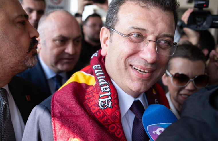 Turkish Police Arrest Istanbul Mayor and Popular Opposition Leader Ekrem Imamoglu