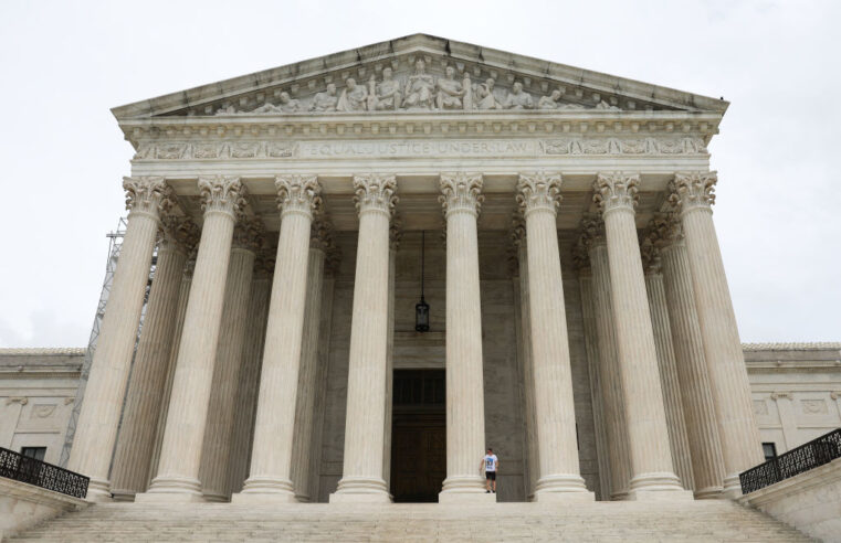 Supreme Court Extends Block on Trump’s Use of Wartime Law For Deportations