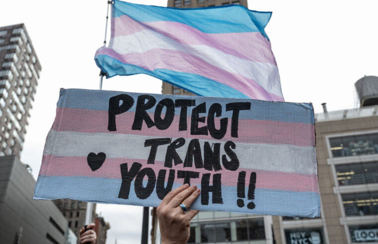 New HHS Report Urges ‘Exploratory Therapy’ for Transgender Youth