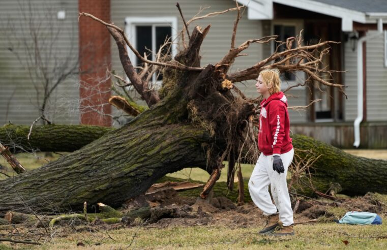 Authorities searching debris after suspected tornadoes kill 6 in Michigan, Oklahoma